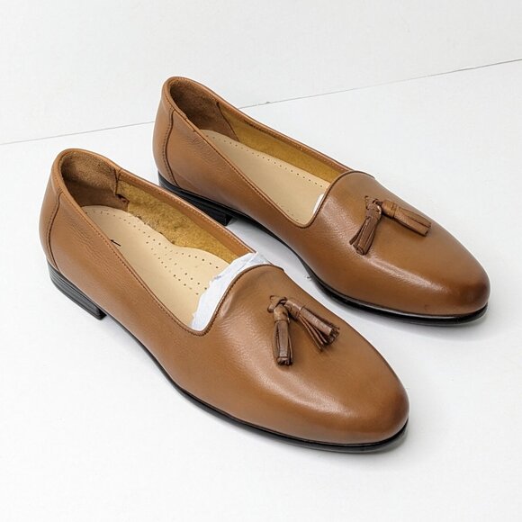 Trotters Liz Tassel Flats Brown Leather Women's 10